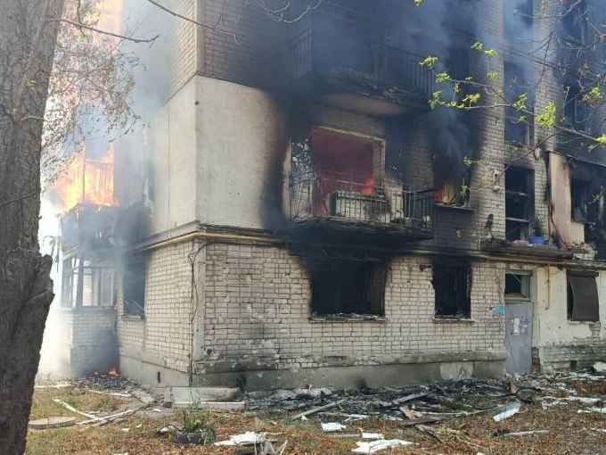 Російські обстріли Харківщини: поранені дві жінки, поліція фіксує нові злочини